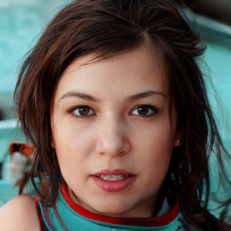 Sarah Mitchell, Directora Financiera